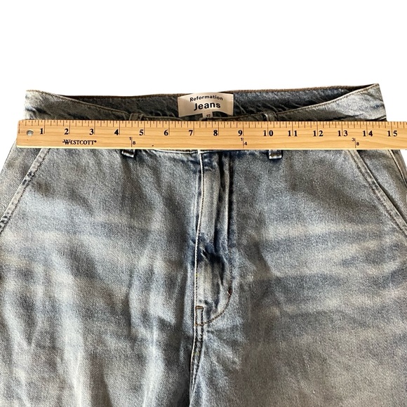 Reformation Relaxed Fit Light Blue Jeans - Picture 3 of 6